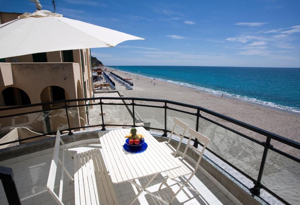 Residence Le Dune Club Varigotti Habitación foto